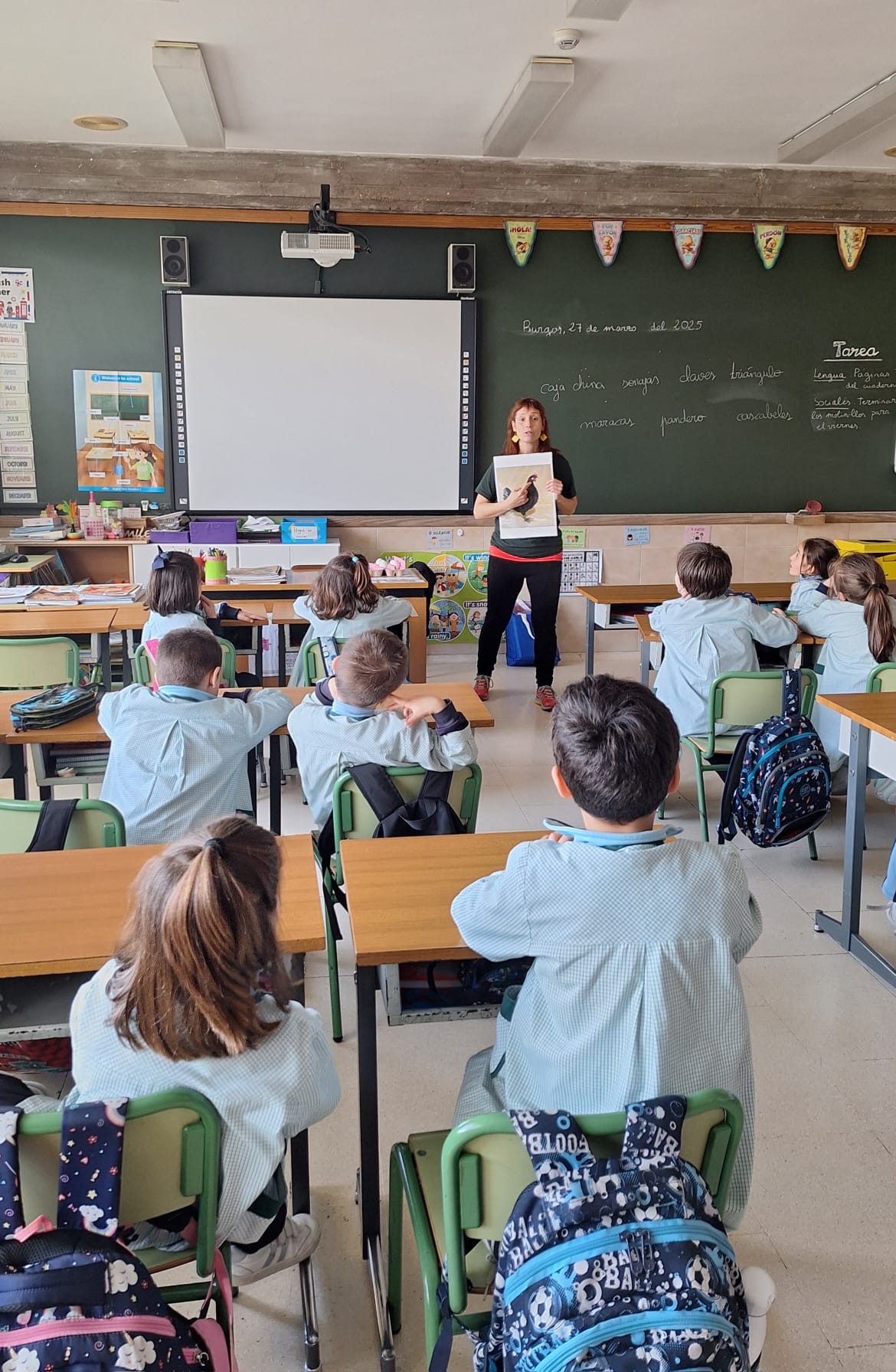 Eco proyecto Hovo recuperación de la Gallina Castellana Negra - Huerteco - curso 2024-25
